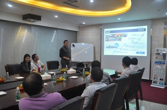 四川省樂山峨邊縣領(lǐng)導(dǎo)一行蒞臨萬達業(yè)參觀指導(dǎo)