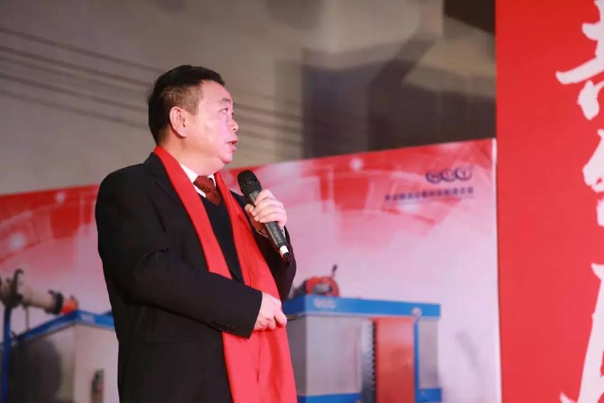 “黨領(lǐng)合作共發(fā)展 眾聚匠心鑄品牌”萬(wàn)達(dá)業(yè)主題年會(huì)隆重舉行