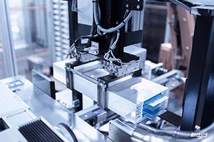 新能源汽車產(chǎn)業(yè)崛起，磁選設(shè)備電池材料除鐵助力電池行業(yè)發(fā)展